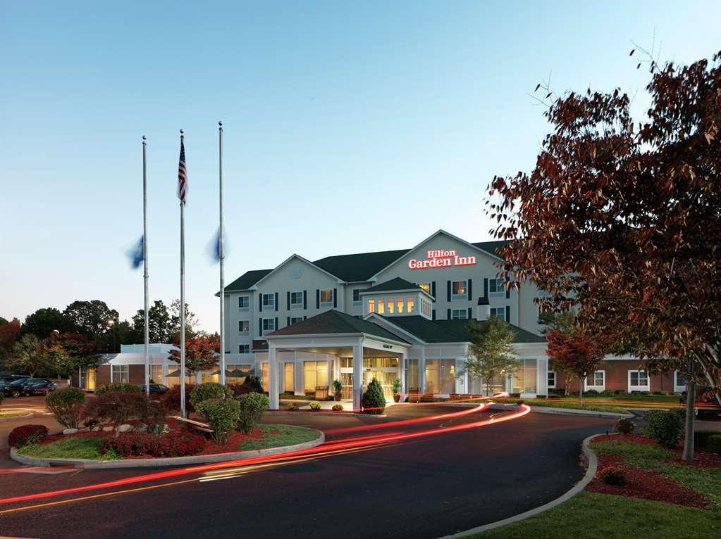 Hilton Garden Inn Milford Exterior photo