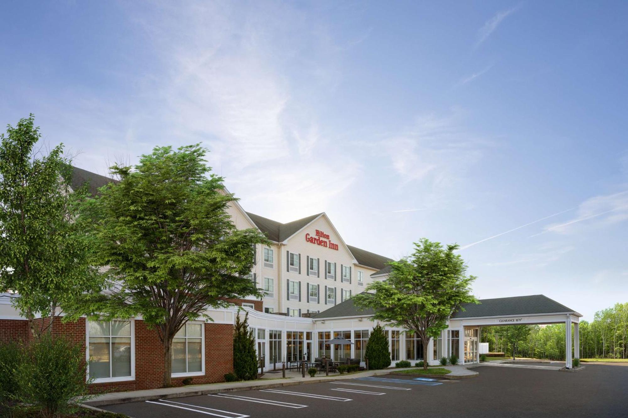 Hilton Garden Inn Milford Exterior photo